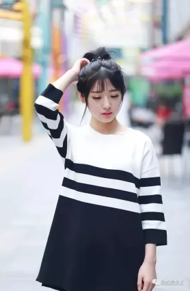 街拍兩腿間的唯美幻想