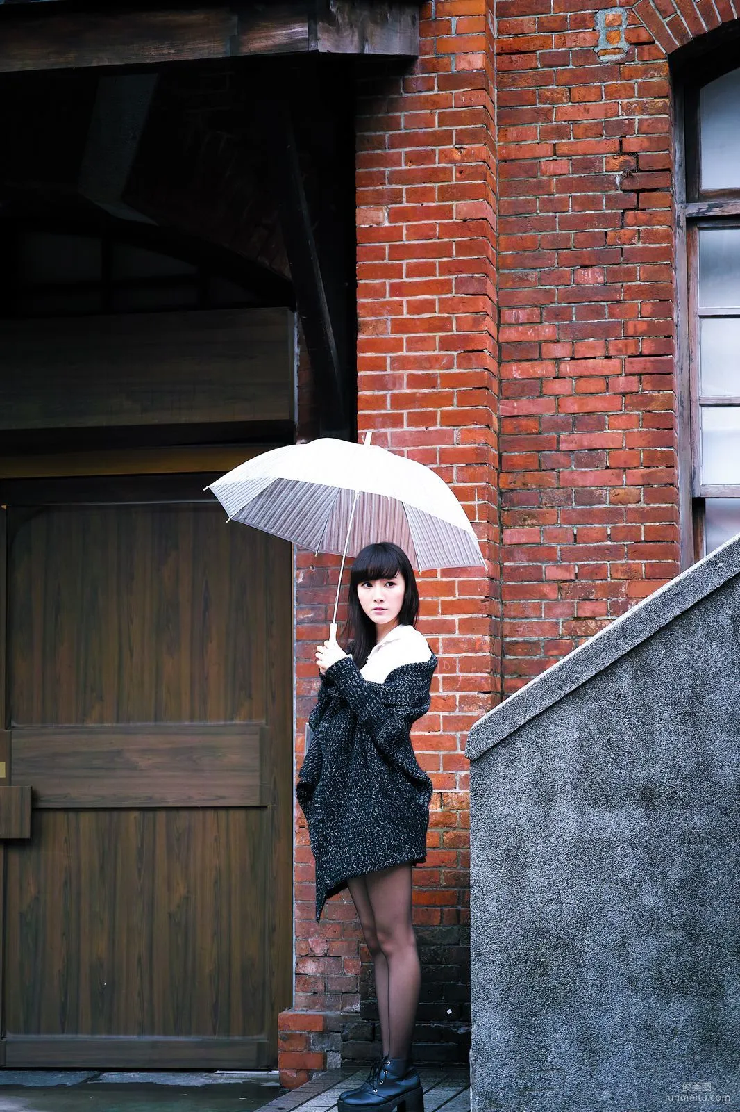 台湾美女胡佳妏Cora《西門町外拍》写真集1