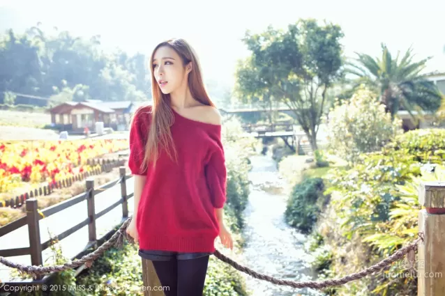 重慶美女遊潇潇《旅拍套圖》 [愛蜜社IMiss] Vol.047 寫真集