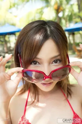 美波ねい/美波甯 [Graphis] First Gravure 初脫ぎ娘 寫真集