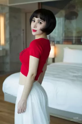葉籽億《波濤洶湧 狂野誘惑》寫真集 [尤果網Ugirls] U085