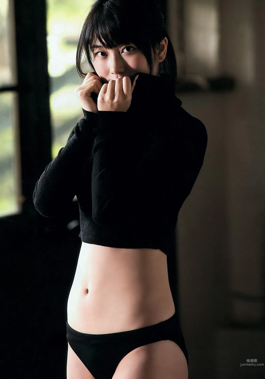 星名美津紀 横山由依 丸高愛実 夏目ゆき 板垣あずさ [Weekly Playboy] 2012年No.47 写真杂志8