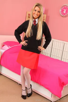 [OnlyTease] Hollie D《白絲美腿制服》寫真集