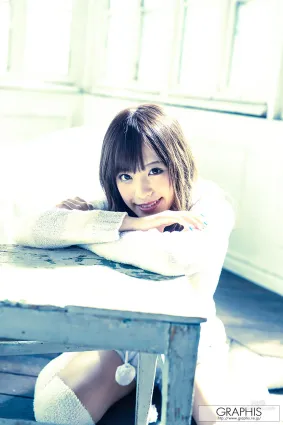 桃乃木かな Kana Momonogi [Graphis] Calender 寫真集