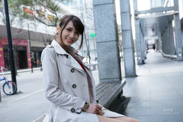 [台灣正妹] 蔡譯心Candice《信義區周邊 時尚風衣街拍》 寫真集