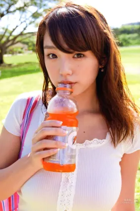 篠崎愛 『Love Scenes』 寫真集