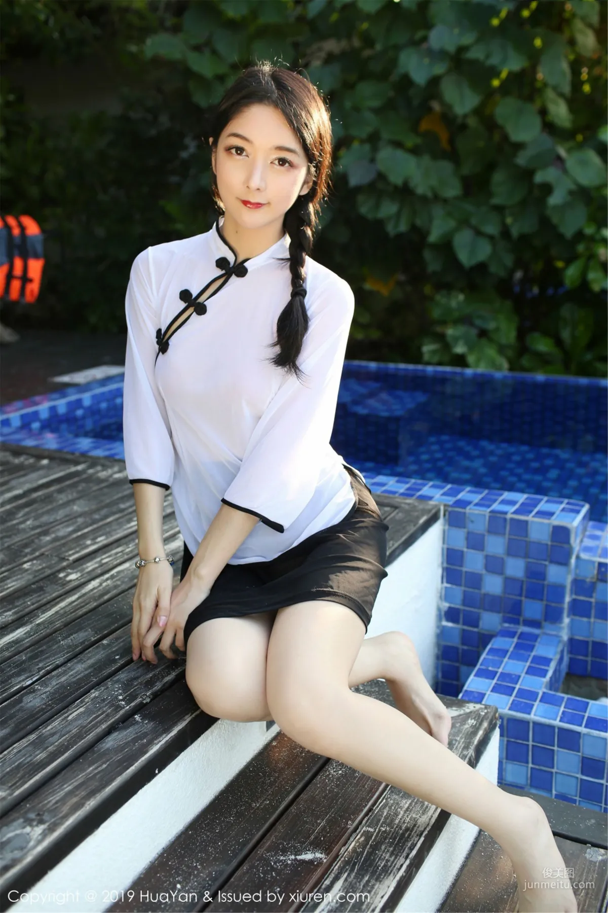 Angela喜欢猫《古典旗袍+运动服》 [花の颜HuaYan] Vol.065 写真集1