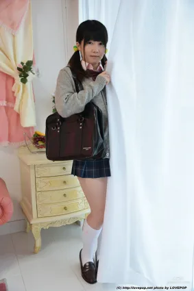 [LOVEPOP] Momo Watanabe 渡辺もも Photoset 02 寫真集