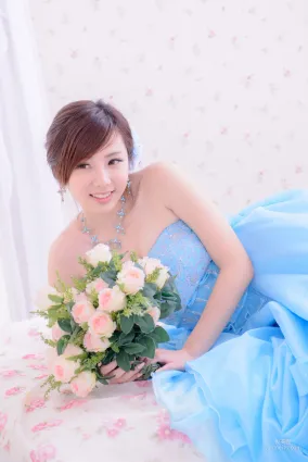 陳思穎 《藍白婚紗影集》 寫真集