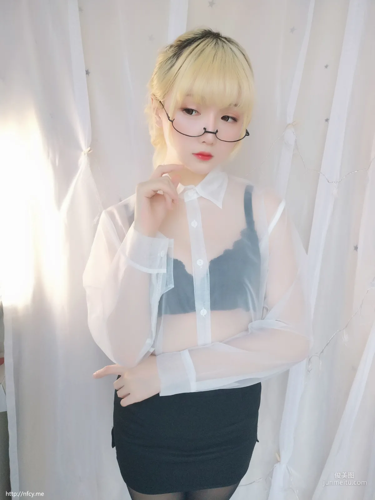 星之迟迟 《今晚加班包》 [福利COSPLAY] 写真集5