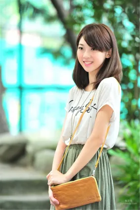 台灣正妹小玉《士林國小外拍》寫真集