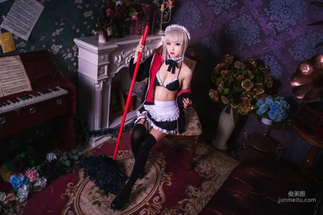 鬼畜瑤在不在w《黑絲女仆》  [COSPLAY福利] 寫真集
