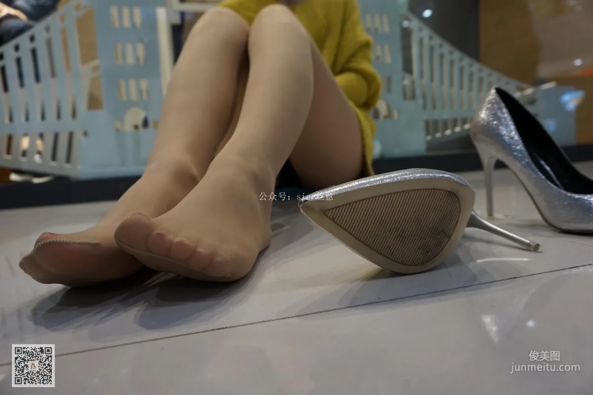 新妹子依依《高跟女人味》 [丝意SIEE] No.030 写真集64