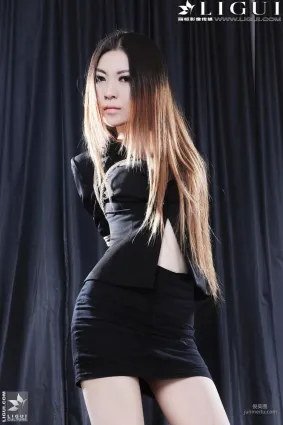 [麗櫃美束LiGui] Model 文欣《制服捆綁系列》 美腿玉足寫真圖片