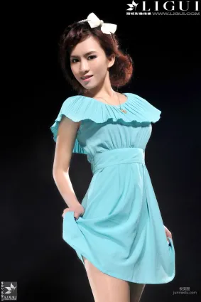 Model 安娜《薄紗絲足》[麗櫃貴足] 美腿玉足寫真圖片