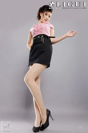 Model 怡萱《職場麗人肉絲襪美足》 [麗櫃LiGui] 美腿玉足寫真圖片