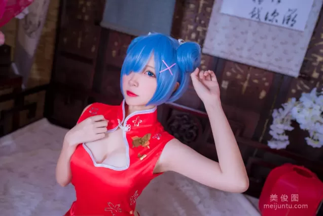 人氣Coser二佐Nisa 《蕾姆旗袍》 寫真集