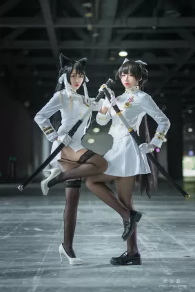 [網紅美女Coser] 九曲Jean 《碧藍航線 獒犬》 寫真集