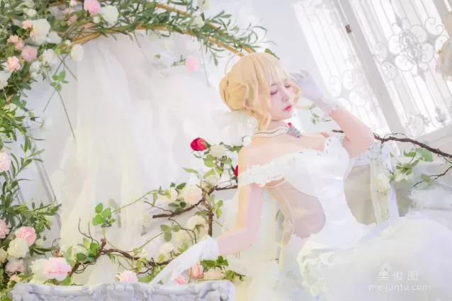 Coser二佐Nisa 《花嫁》 寫真集