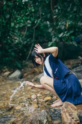 [美女Coser] 小野妹子w 《小溪》 寫真集