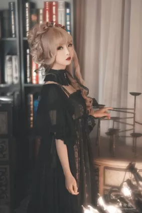 [美女Coser] 面餅仙兒 《十六夜頌歌》 寫真集