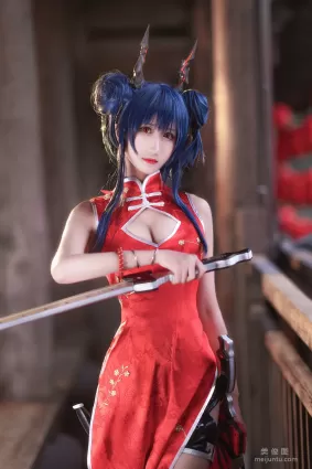 微博妹子三度_69 《明日方舟 旗袍》 寫真集