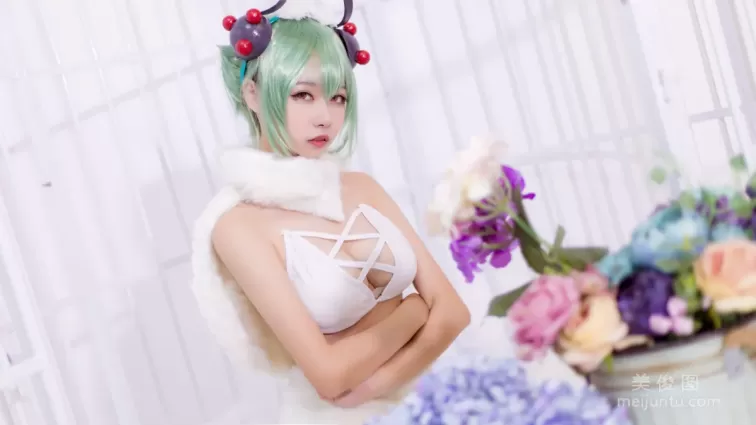 微博妹子Momoko葵葵 《五月雨》 寫真集