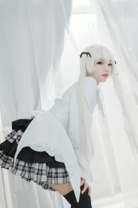 Coser白易子教主 《哥特》 寫真集