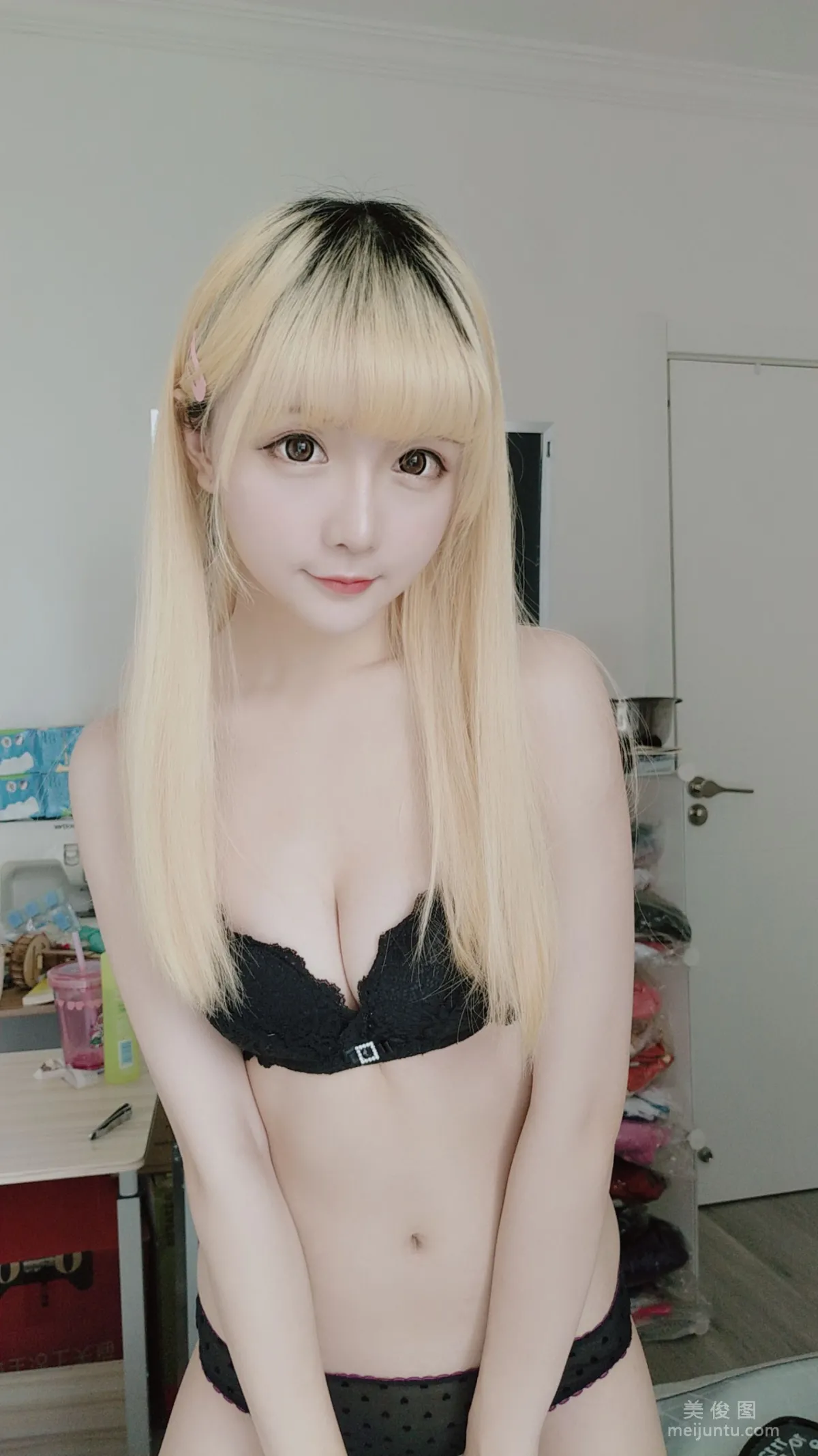 星之迟迟 《jk格子裙》 写真集1