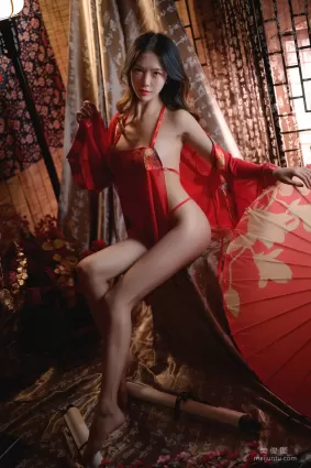 [美女Coser] 抖娘-利世 《紅肚兜》 寫真集