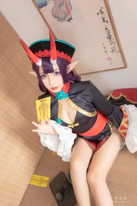 神楽闆真冬 《果実の酒気》-酒吞cos 寫真集