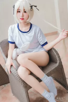 貓君君MaoJun 《體操服穹妹》 寫真集