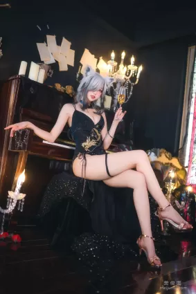 [Cosplay寫真] 周叽是可愛兔兔 - 禮服