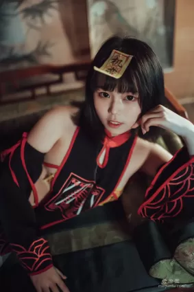 [Cosplay] 七月喵子 - 小僵屍