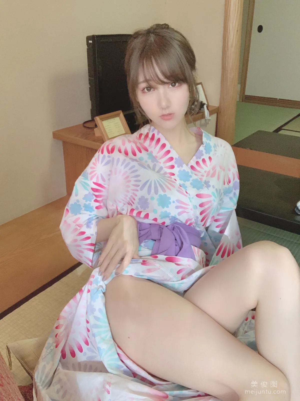 日本甜美COSERけんけん[fantia]  花火柄浴衣②(′∩ω・｀)ﾁﾗｯ!!8