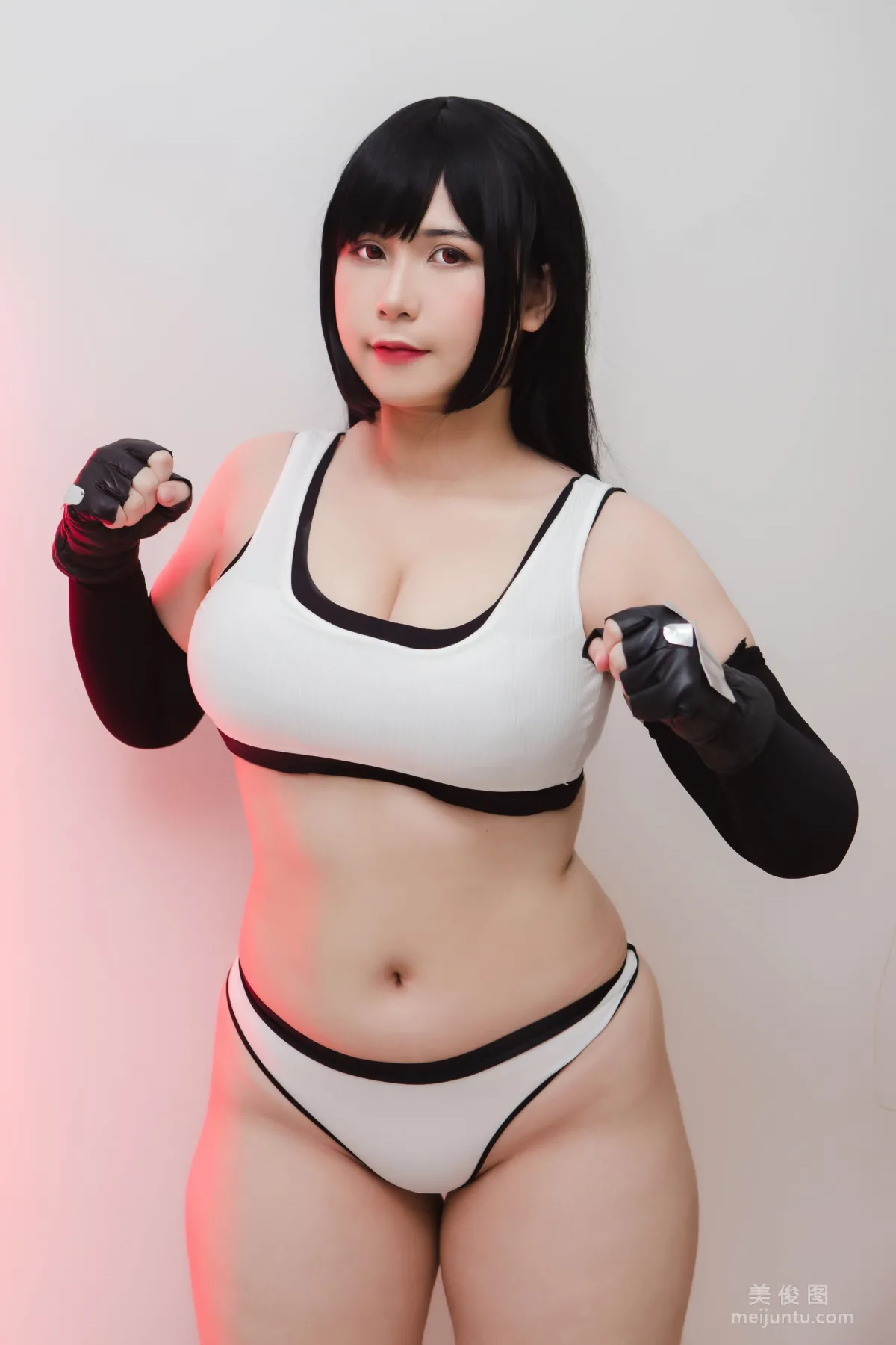[网红COSER写真] Uy Uy - Tifa Lockhart 套图5