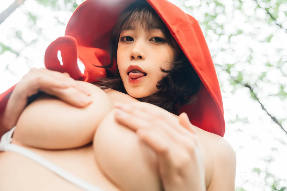 [COS福利] 奈汐酱nice - 大红帽 写真套图22