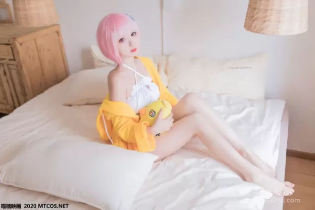 [喵糖映畫] VOL.134 嶋葵《貪睡的嶋葵》 寫真集