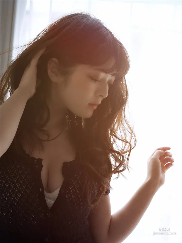 3qiH-fyeimrn2754397.webp