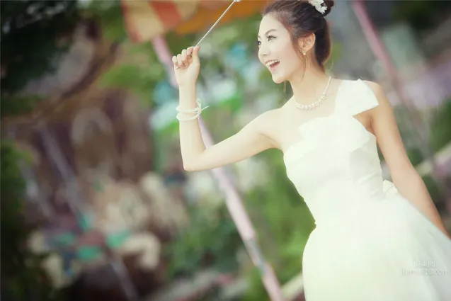 韓國車模女神李恩慧 黑色天使寫真