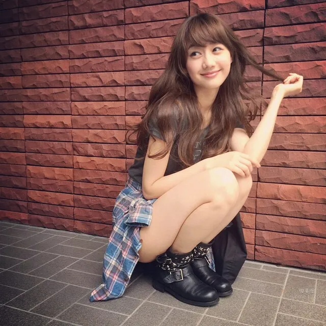 高田秋- 治愈系白肌美人_7