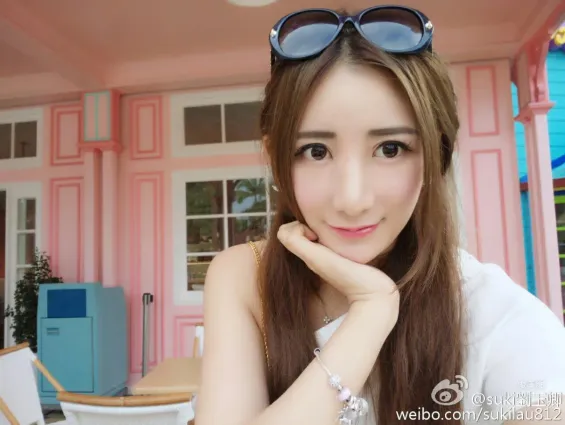 劉玉卿- 甜美又撫媚的電眼正妹