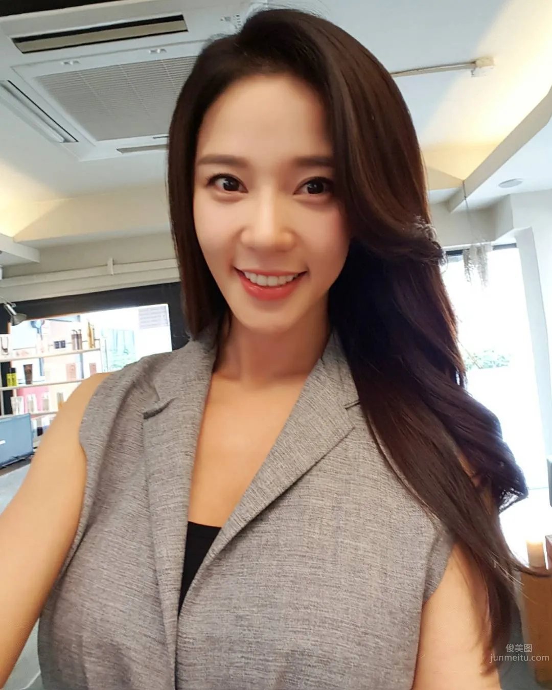 雷杨(레이양)- 美貌与气质兼备的健身教练_4