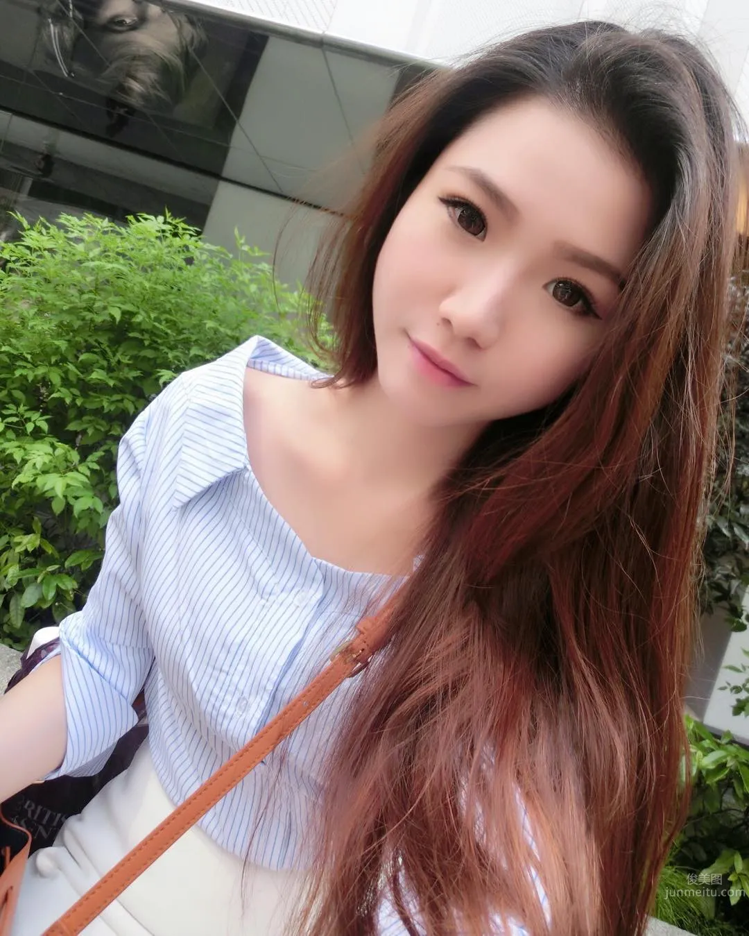 Chia Ying- 长发飘逸空姐私房照_6