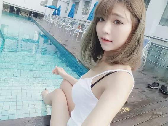大馬蘿莉Sylvia Tan 小隻馬也有好身材