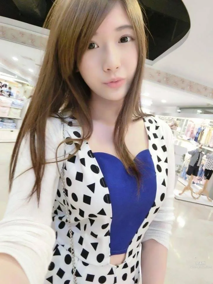 台湾正妹谢薇安Vivian 最养眼人妻私房照_0