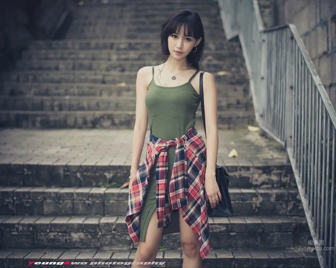 香港DJ樂宜LokYii  抢眼深沟辣到蹦出来_0