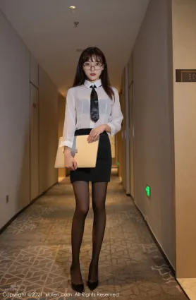 女神總裁陸萱萱 雙人房的故事
