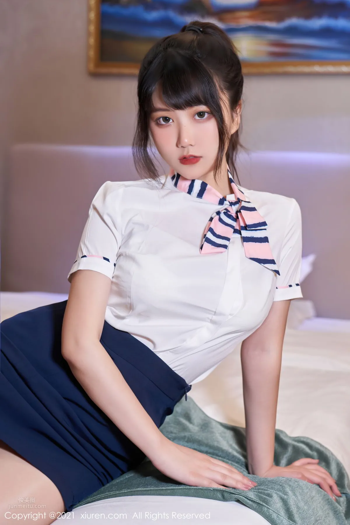 甜美可人夏可馨 職業制服甜美可人