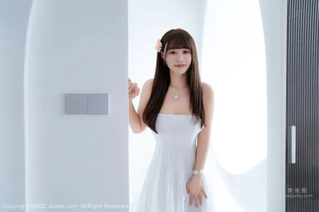 [XiuRen] 2022.07.12 No.5261 朱可兒Flora